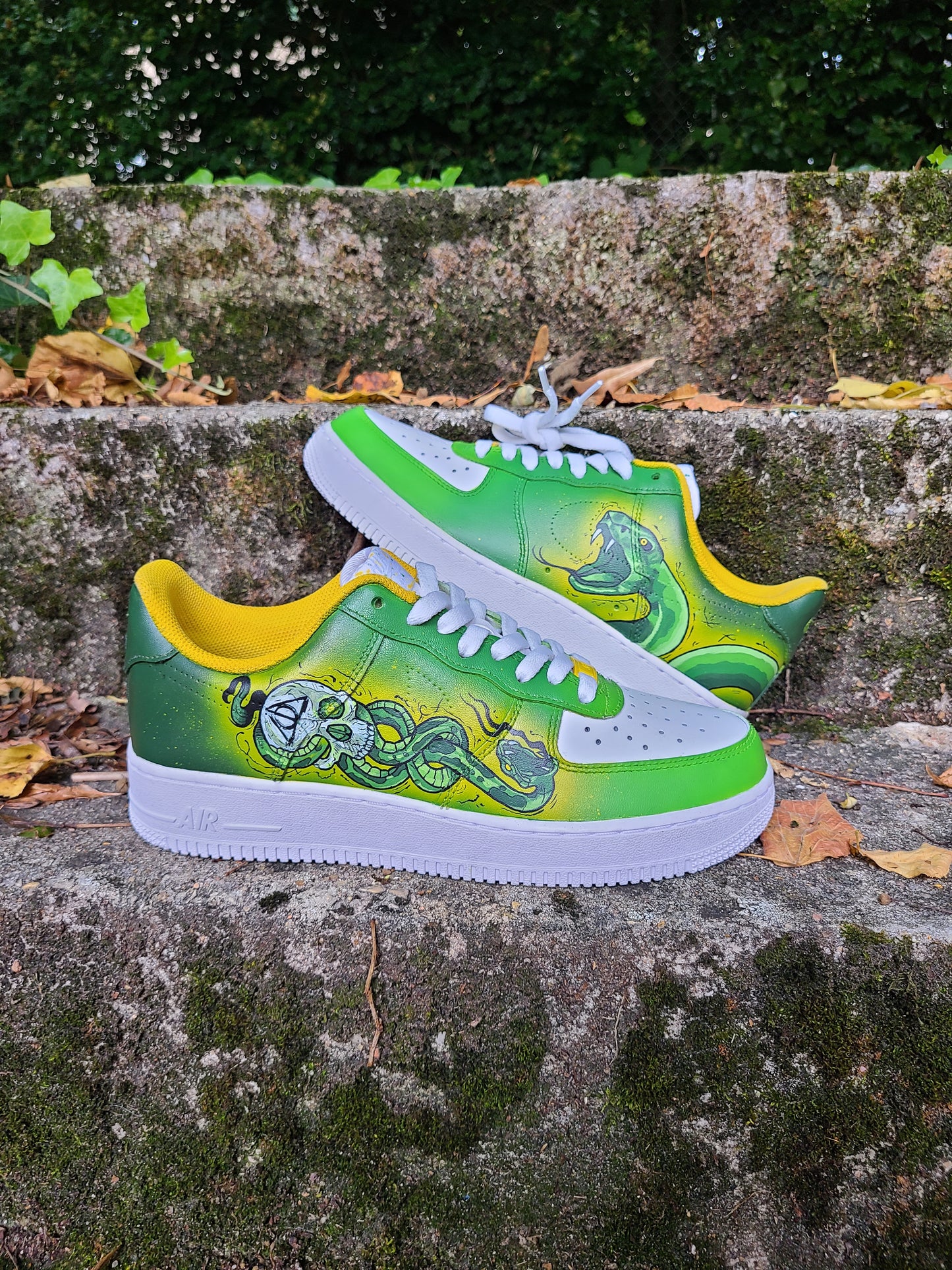 Sneakers serpent & crâne