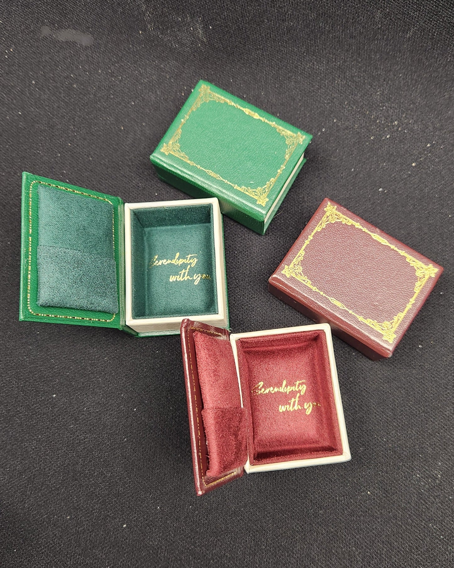 boîte à bijoux livre ancien vintage