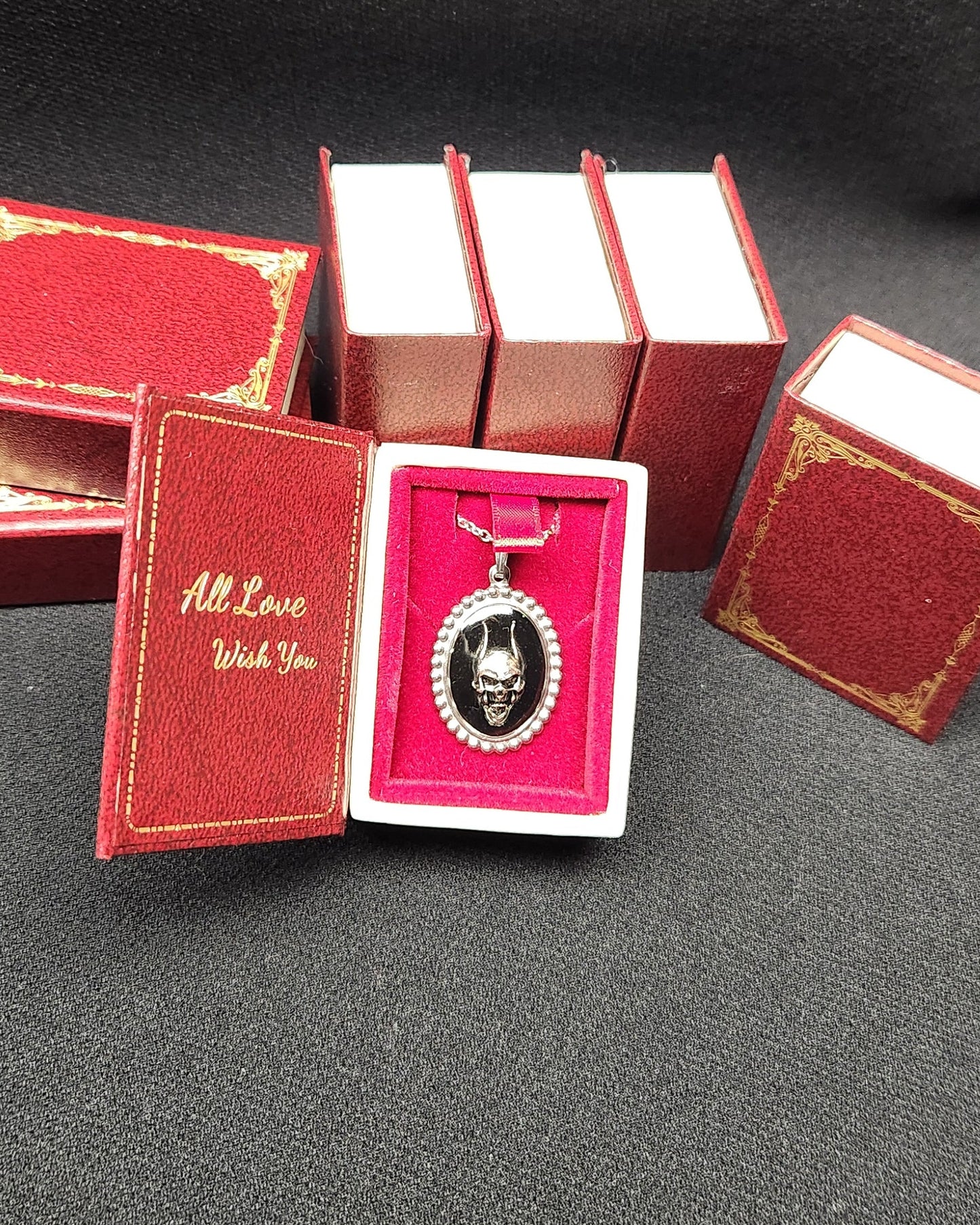 Collier Médaillon Goth 🖤