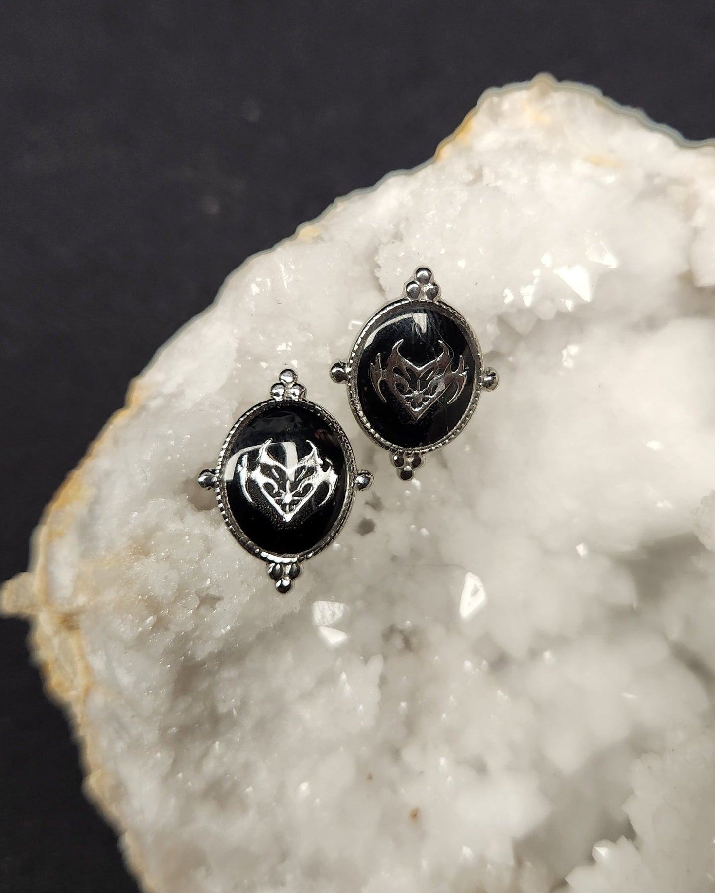 Boucles d'oreilles Goth argent et son Coffret-livre 🖤