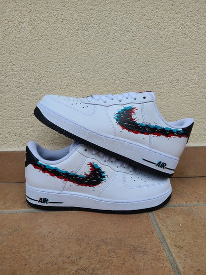 Sneakers Custom GLITCH – Air Force 1 blanche – effet numérique pixelisé