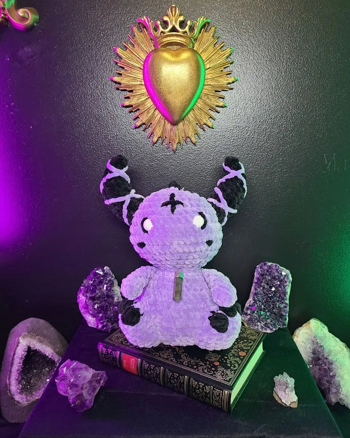 peluche monstre contre les cauchemars au crochet fait main