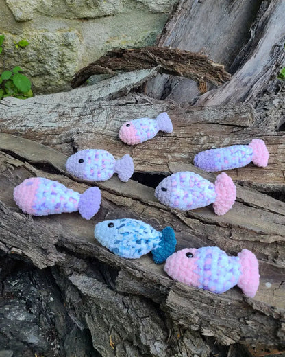 jouet poisson rose au crochet, texture douce, fait main