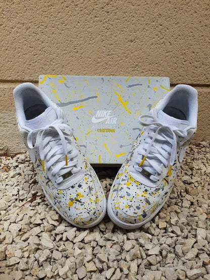 Air Force 1 : tâches de peinture