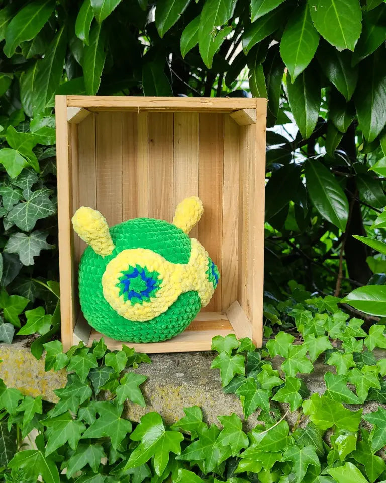 pogo au crochet vert et jaune, polyester Oeko-Tex, fil doux Oeko-Tex, fait main en France