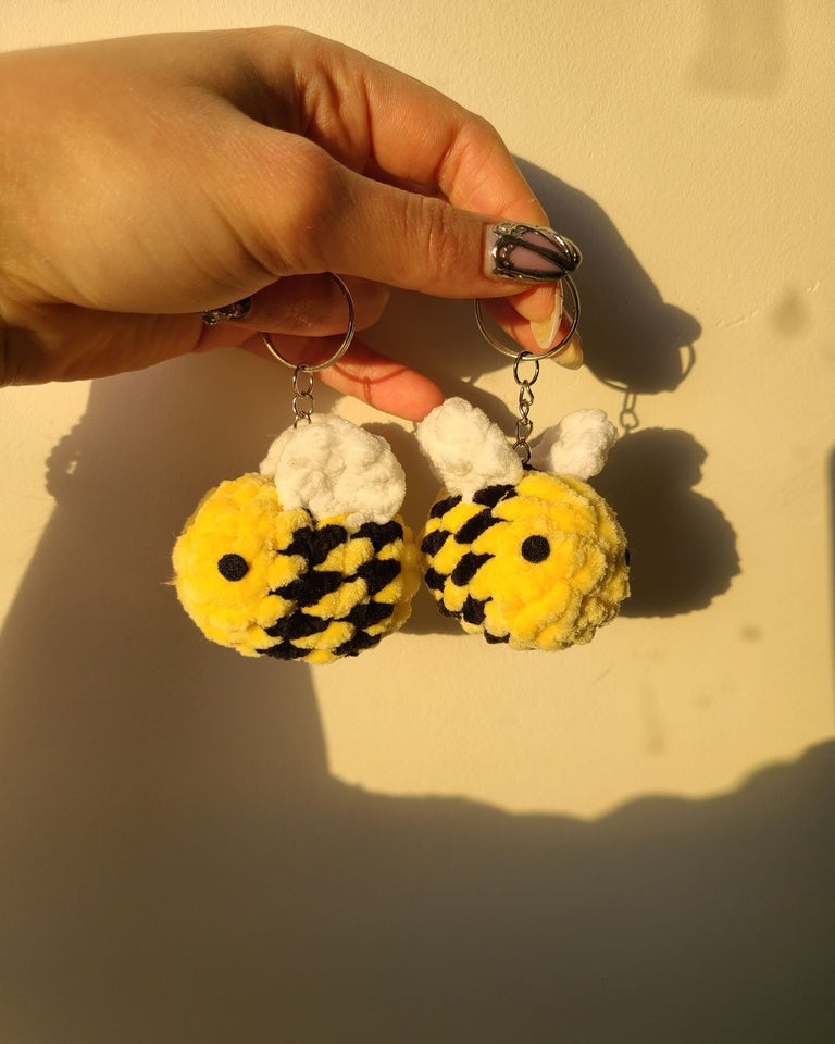 porte-clé abeille "Bee Bee" au crochet, amigurumi fait main, OctoConcept